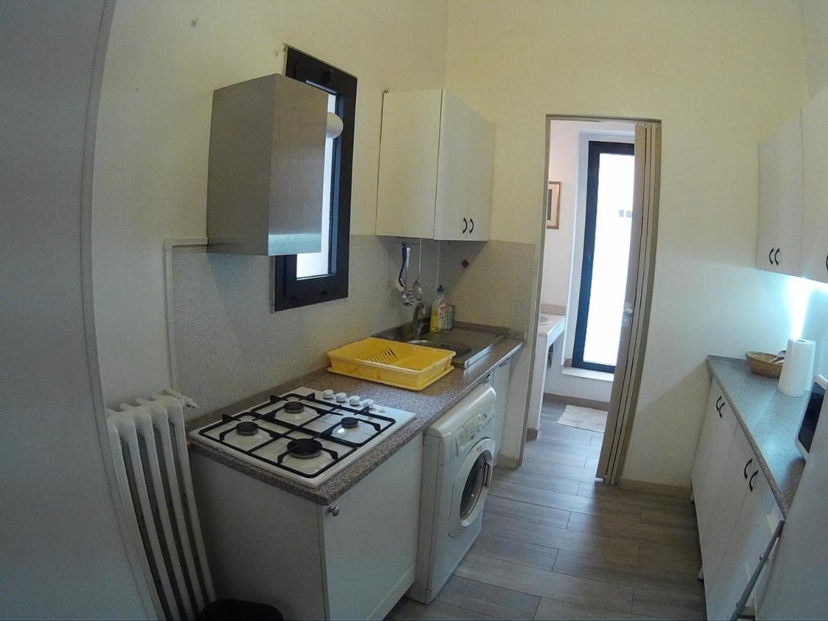 Very Central Apartment, By Shops, Bars, Restaurants Bari Extérieur photo