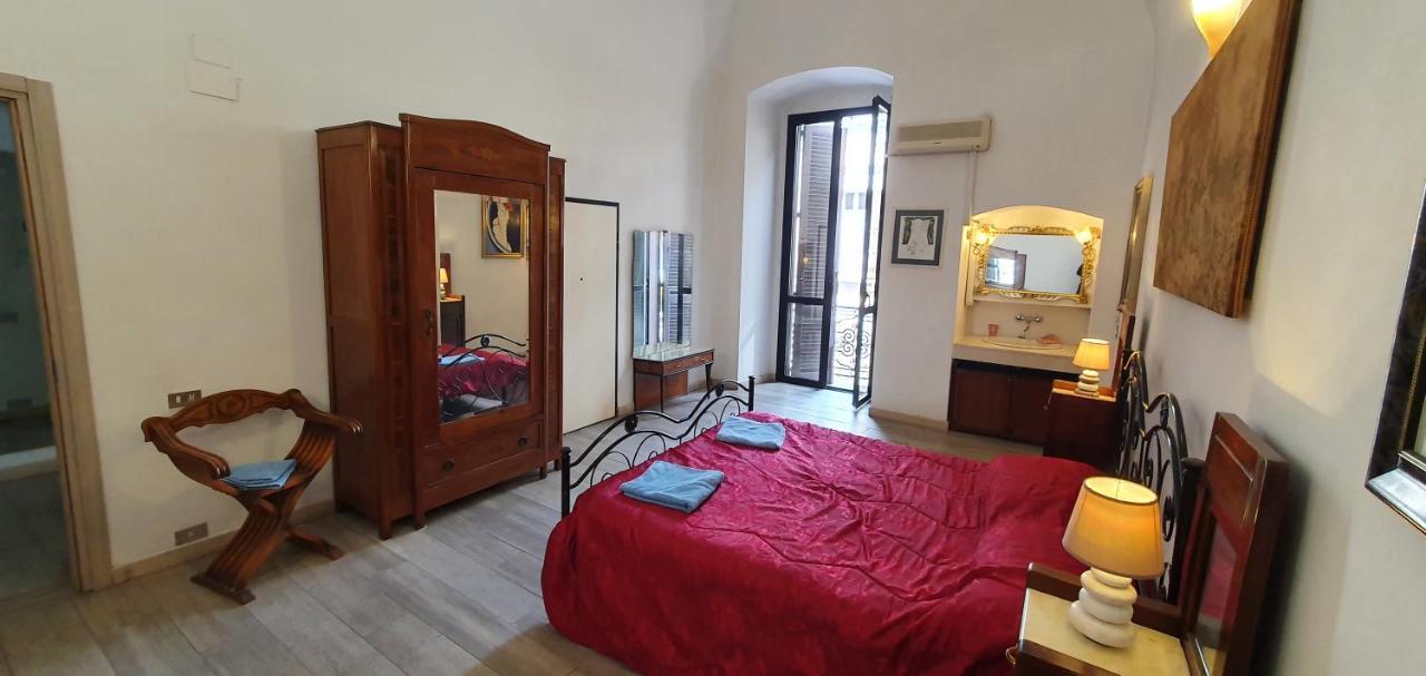Very Central Apartment, By Shops, Bars, Restaurants Bari Extérieur photo