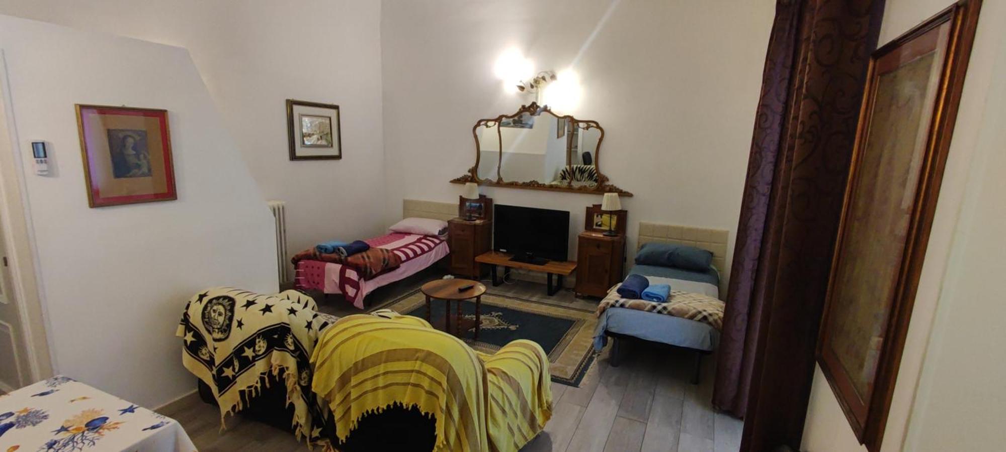 Very Central Apartment, By Shops, Bars, Restaurants Bari Chambre photo